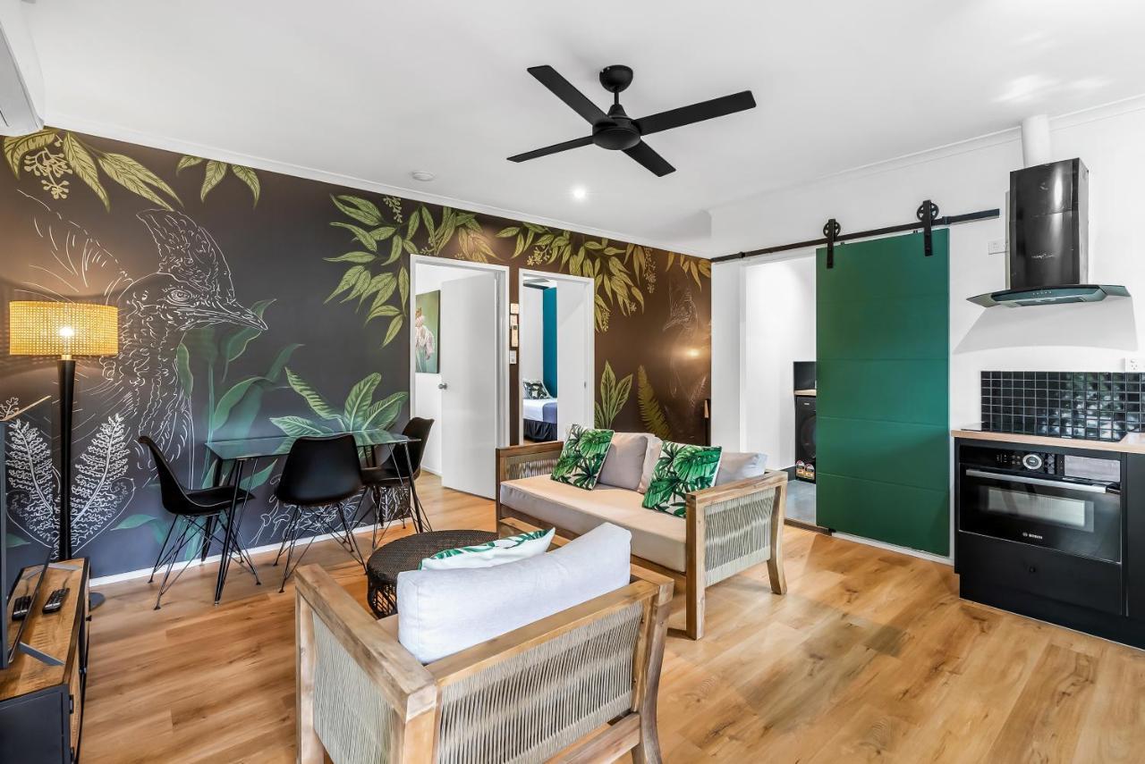 The Palms At Palm Cove Aparthotel Bagian luar foto