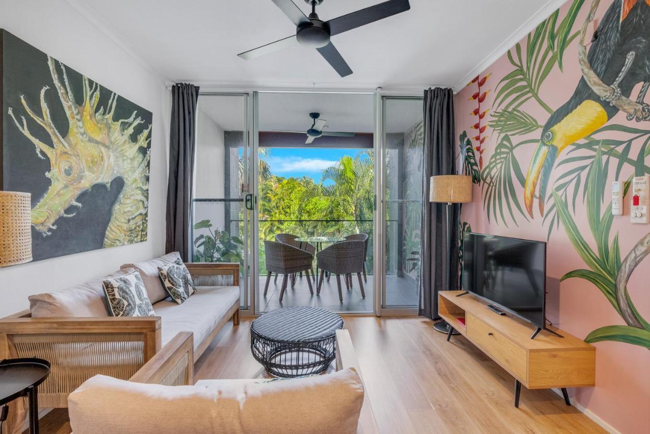 The Palms At Palm Cove Aparthotel Bagian luar foto